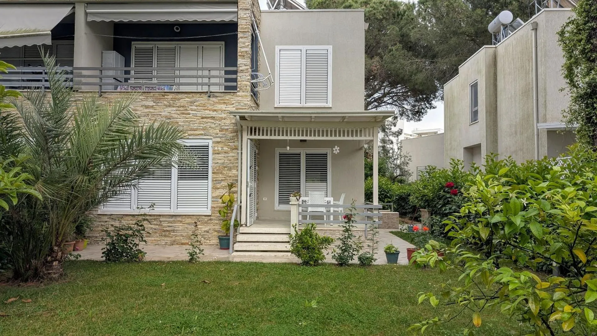 Seaside Family Holiday Home Plazhi San Pietro